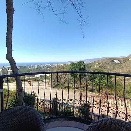 Cheerful 3 Bedroom With Amazing Sea View Villa Alanya