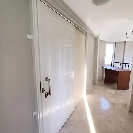 Cheerful 3 Bedroom With Amazing Sea View Villa *